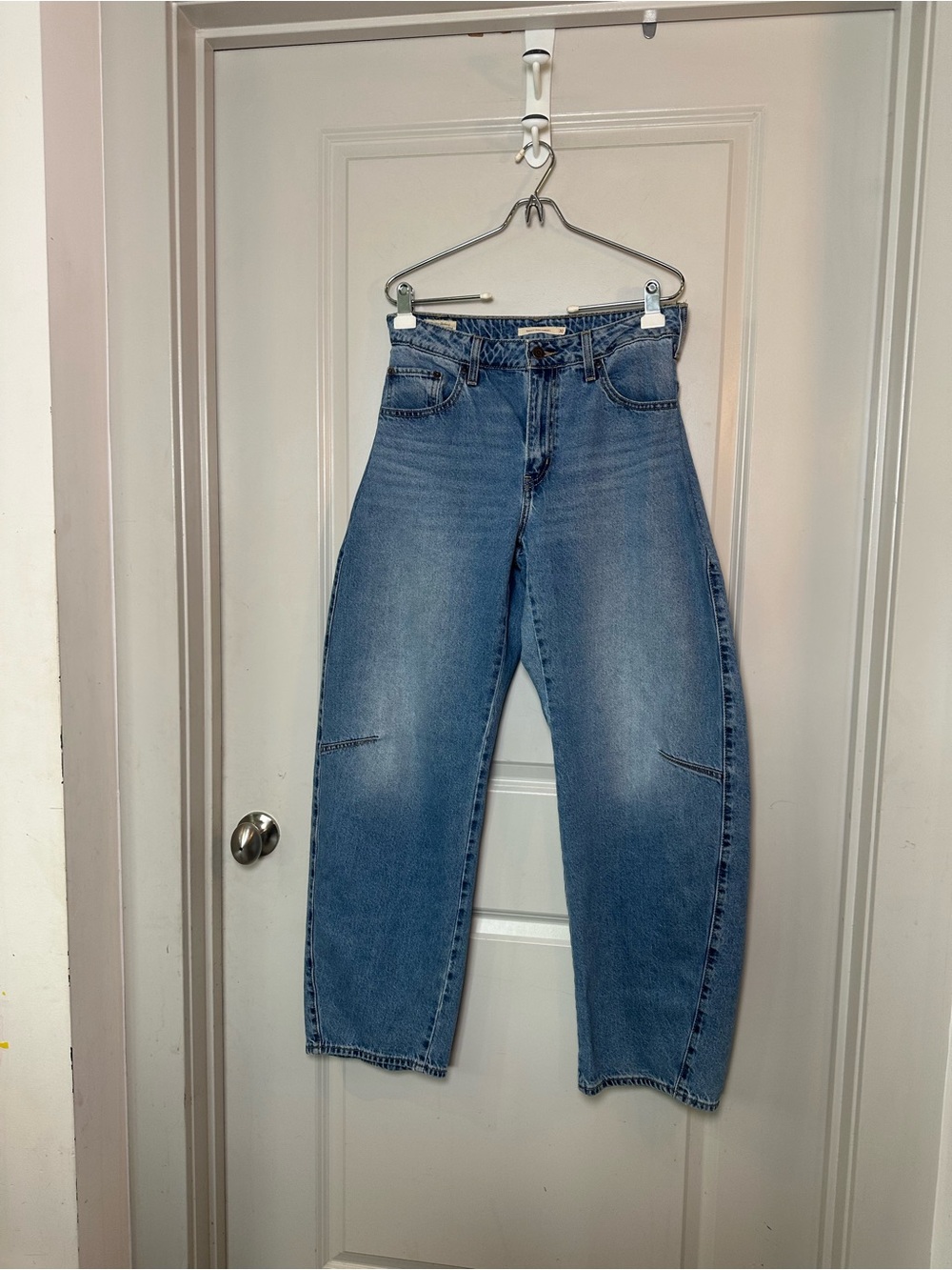 NWT Levis Premium Baggy Dad Barrel Jeans Classic Blue Denim - Picture 12 of 14